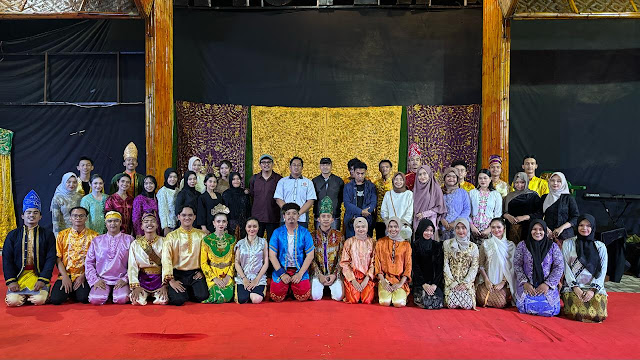 Memelihara Tradisi Lewat Panggung: HIMA PSP ULM Sukses Gelar Malam Seni dan Teater Mamanda