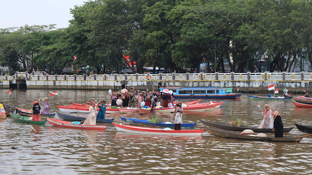 Festival Pasar Terapung 2025: Sungai Martapura Kembali Bercerita, Jaga Tradisi Hingga Gerakkan Ekonomi
